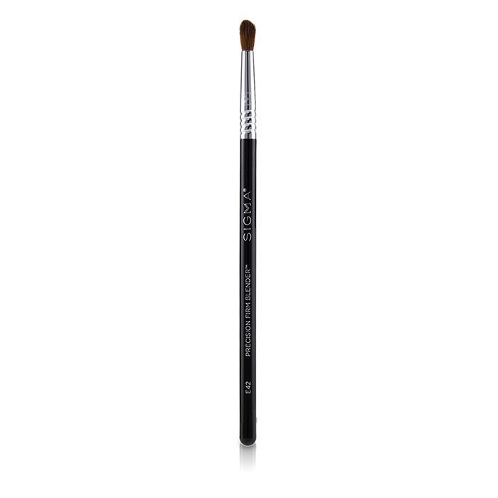 Профессиональный блендер для макияжа Sigma Beauty с антимикробным ворсом для точного нанесения теней