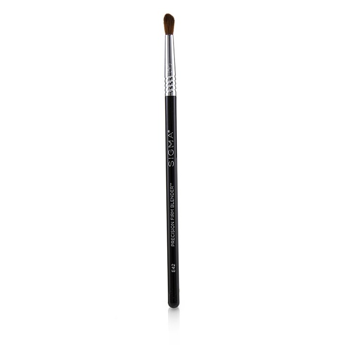 Профессиональный блендер для макияжа Sigma Beauty с антимикробным ворсом для точного нанесения теней