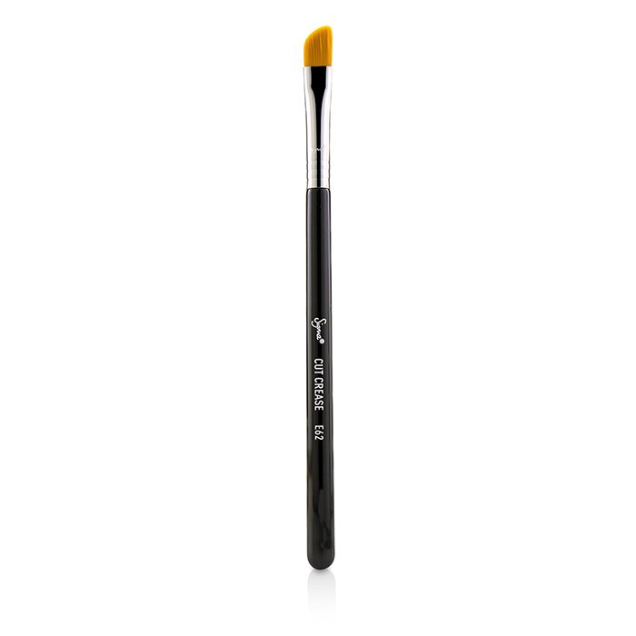 Кисть для макияжа Sigma Beauty E62 с угловым наконечником для точного нанесения теней в складку века