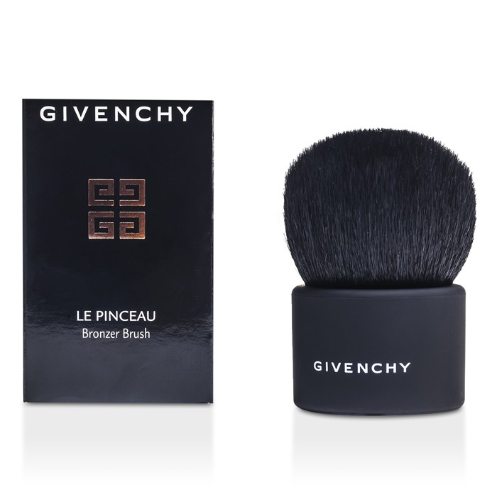 Кисть для бронзатора Givenchy из мягкого козьего ворса для лица и декольте