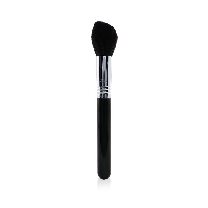 Кисть для румян Sigma Beauty с антимикробными волокнами для точного нанесения и растушевки
