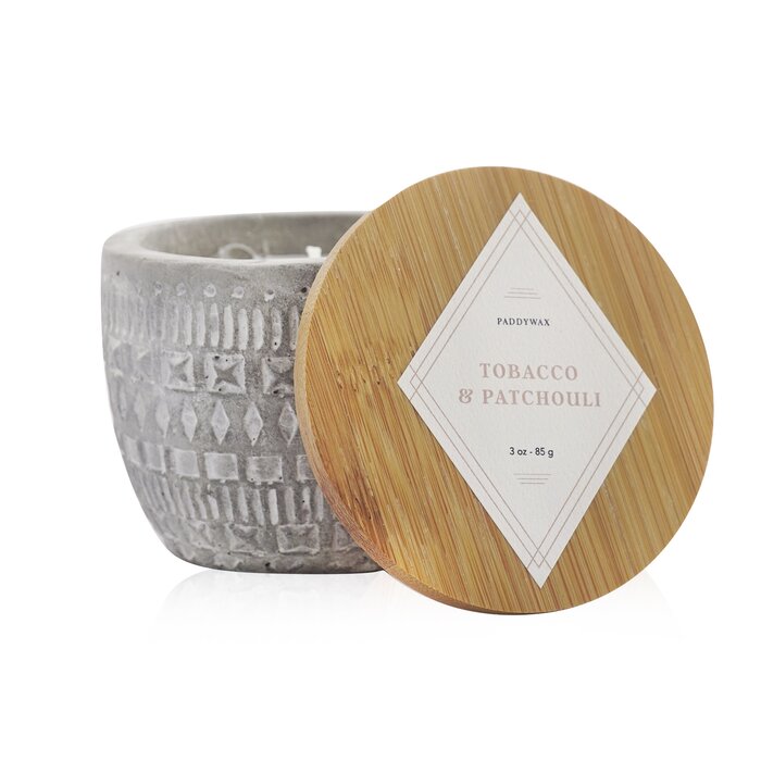 Свеча ароматическая Paddywax с табаком и пачулей 85 г