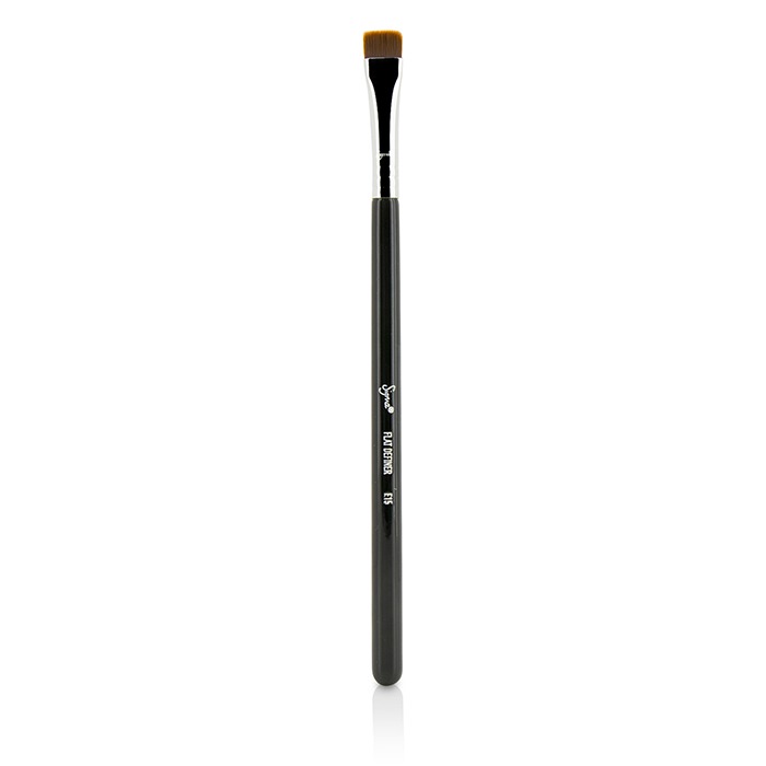 Кисть для макияжа Sigma Beauty E15 с плоской кромкой для четких линий и точного нанесения теней и подводки