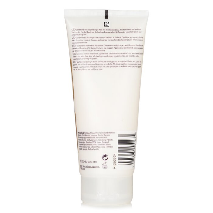 Кондиционер мгновенного действия Wella Oil Reflections с маслом камелии для всех типов волос 200 мл