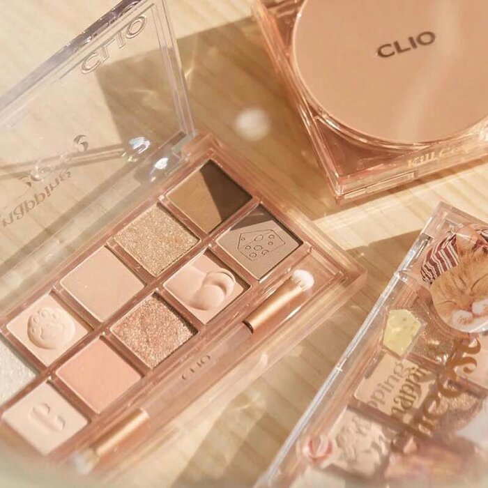 Набор теней для век CLIO X An Yu, 10 оттенков с матовыми и перламутровыми текстурами