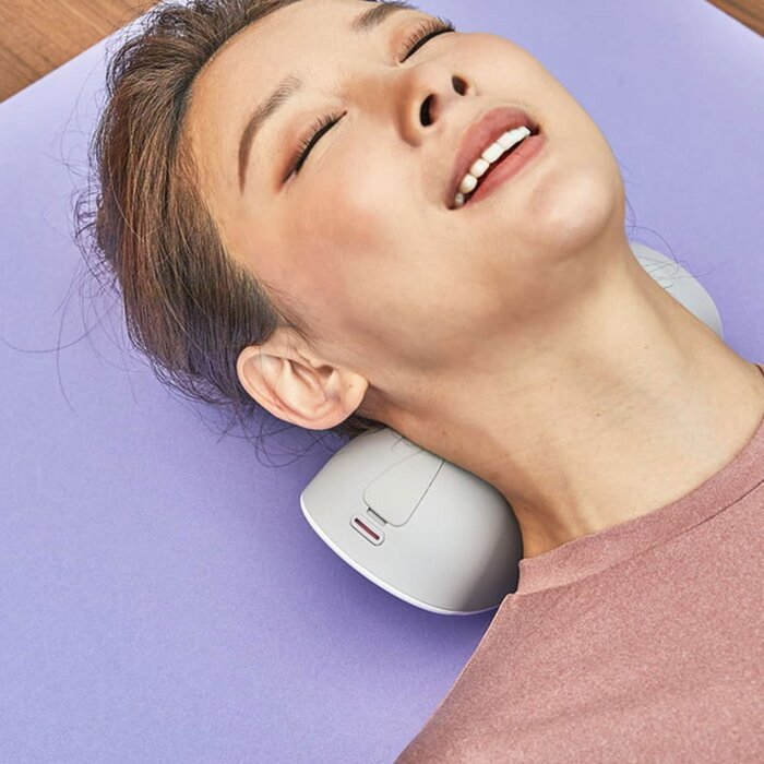 Массажер для шеи Alpha Neck с тепловым и точечным массажем для снятия напряжения и улучшения кровообращения