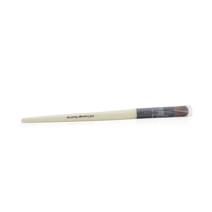 Кисть для нанесения тонального крема и консилера Bobbi Brown для точного макияжа