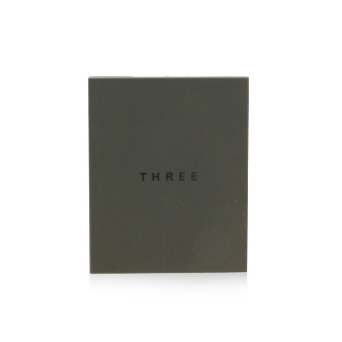 Пудра для лица THREE Contrast Duo, 7.7 г — для естественного контурирования и подсвечивания овалов лица