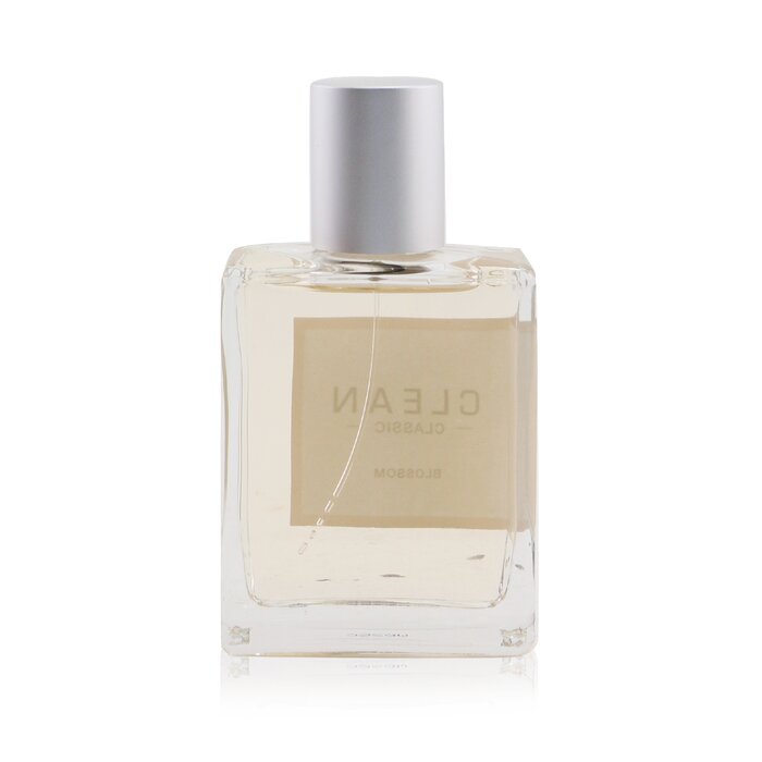Brand: CleanOld Name: Classic Blossom Eau De Parfum Spray Size: 30ml/1ozDescription: Элегантный и современный аромат от бренда Clean, созданный для таких же современных женщин, как и вы. Blossom Eau De Parfum – это цветочное вдохновение, которое обволакив