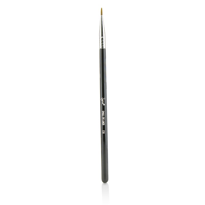 Кисть для подводки глаз Sigma Beauty с узким наконечником для точного нанесения