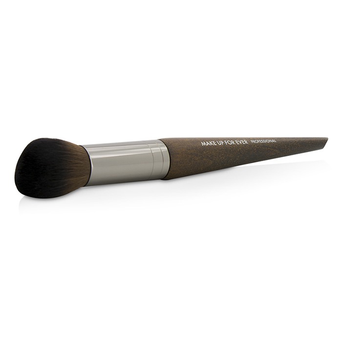 Кисть для хайлайтера Make Up for Ever с мягкими волокнами