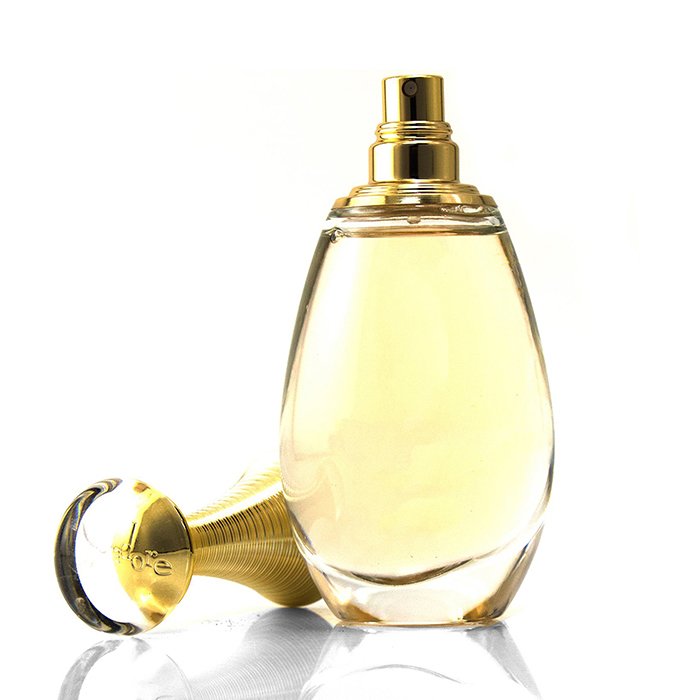 Christian Dior J'Adore Eau De Parfum 100 мл — цветочный аромат для женщин, подчеркивающий индивидуальность и женственность.