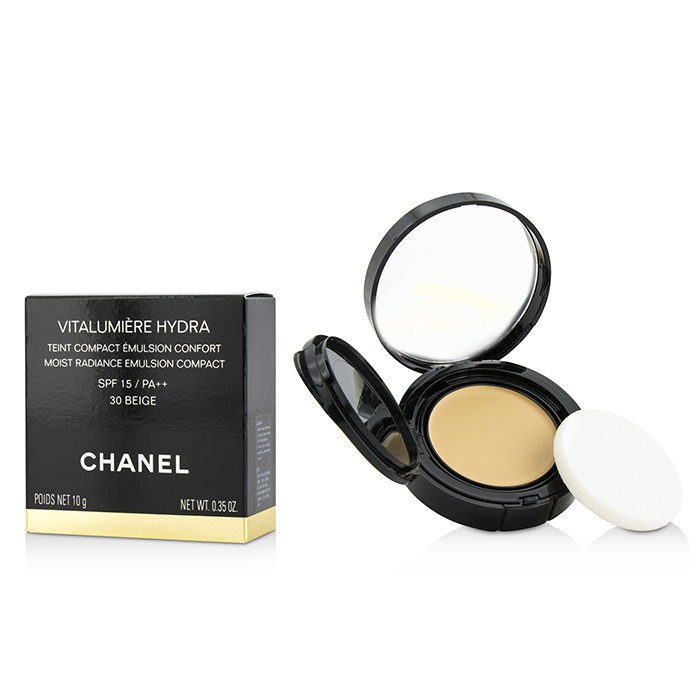 Chanel Vitalumiere компактный тональный крем с увлажнением и сиянием для лица SPF 15, 10 г