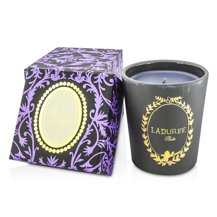 Ароматизированная свеча Laduree Othello, 220 г — для создания уюта и расслабления.