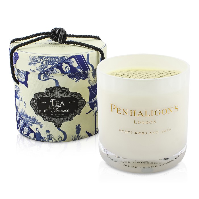 Ароматическая свеча Penhaligon's Tea On The Terrace 750 г с нотами чая, цитрусовых и зелени для уюта и расслабления.