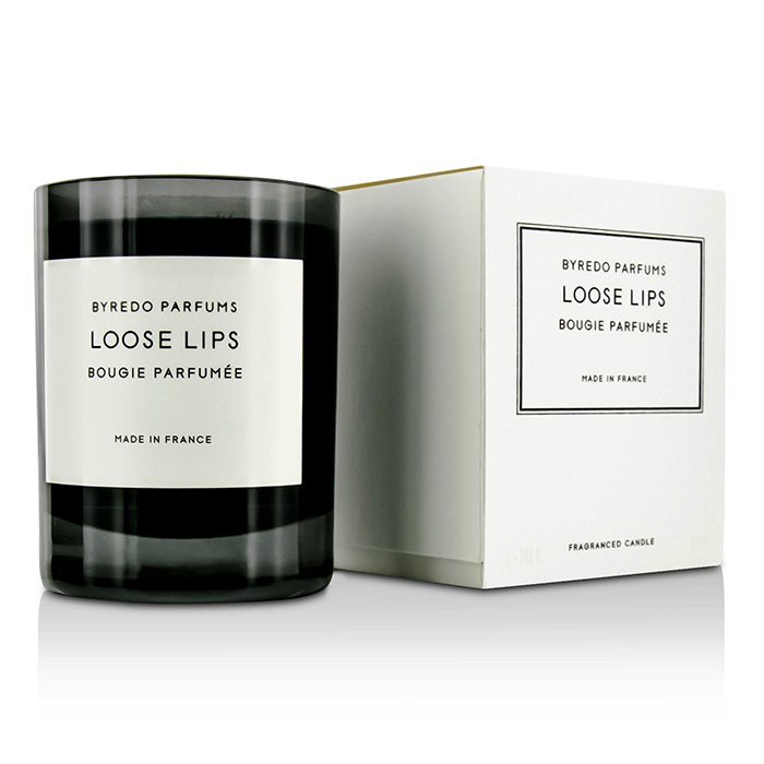 Ароматическая свеча Byredo "Loose Lips" 240 г — уютный аромат для создания атмосферы спокойствия и уюта.