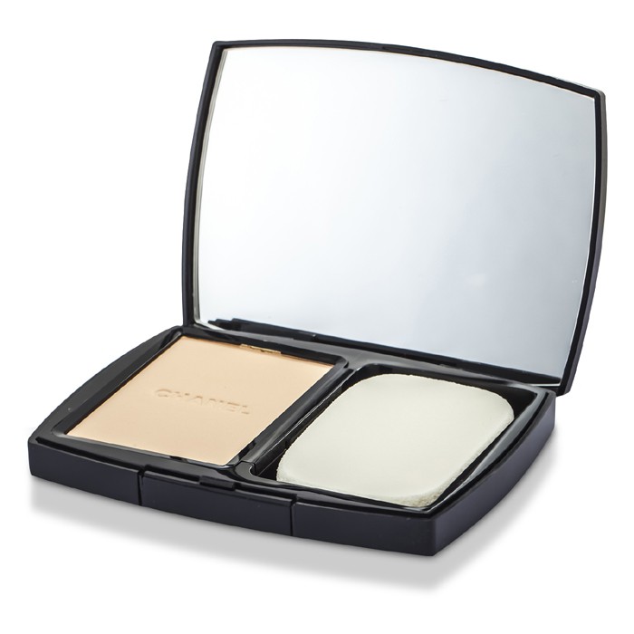 Chanel Vitalumiere компактный тональный крем с экстрактом персиковых косточек для лица SPF 10, 13 г
