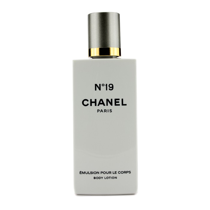 Лосьон для тела с кондиционирующими компонентами Chanel No. 19, 200 мл