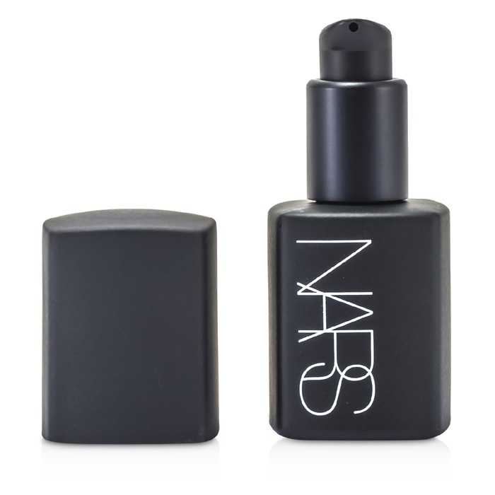 Тональная основа Nars с полипептидами для лица, 30 мл