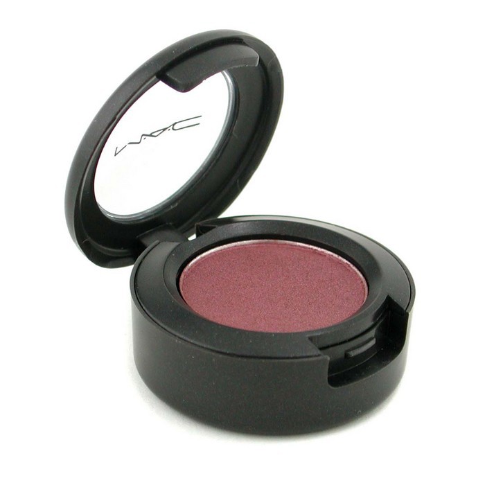 Тени для век MAC Star Violet, 1.3 г — насыщенный фиолетовый оттенок с стойким эффектом для создания яркого макияжа