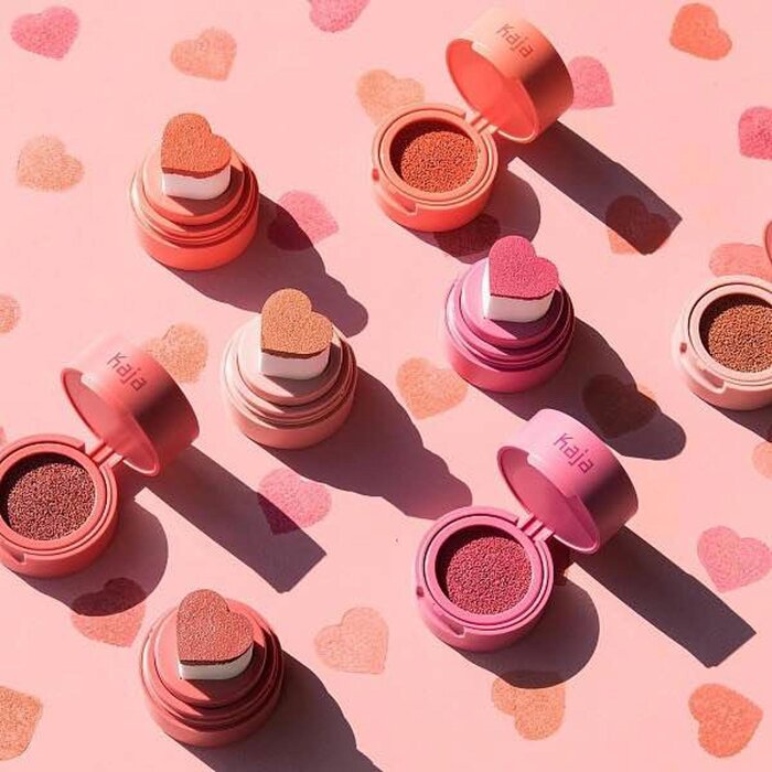 KAJA Beauty румяна с каучуковой текстурой для щёк 01 Coy (Dusty Rose)