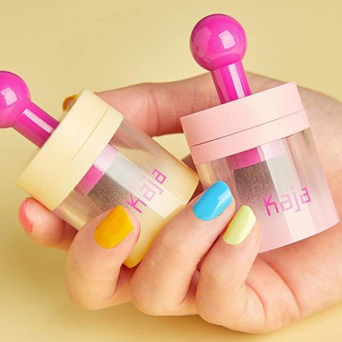 KAJA Beauty рассыпчатая пудра для области под глазами с матирующим эффектом, 01 Bonus Banana, 5 г