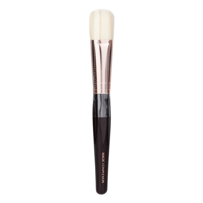 Кисть для макияжа Charlotte Tilbury с безупречным нанесением тональных основ 1 шт.