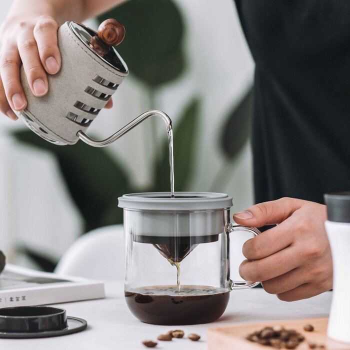 Кружка для заваривания кофе Duo Dripper Mug 2.0 серого цвета, 350 мл